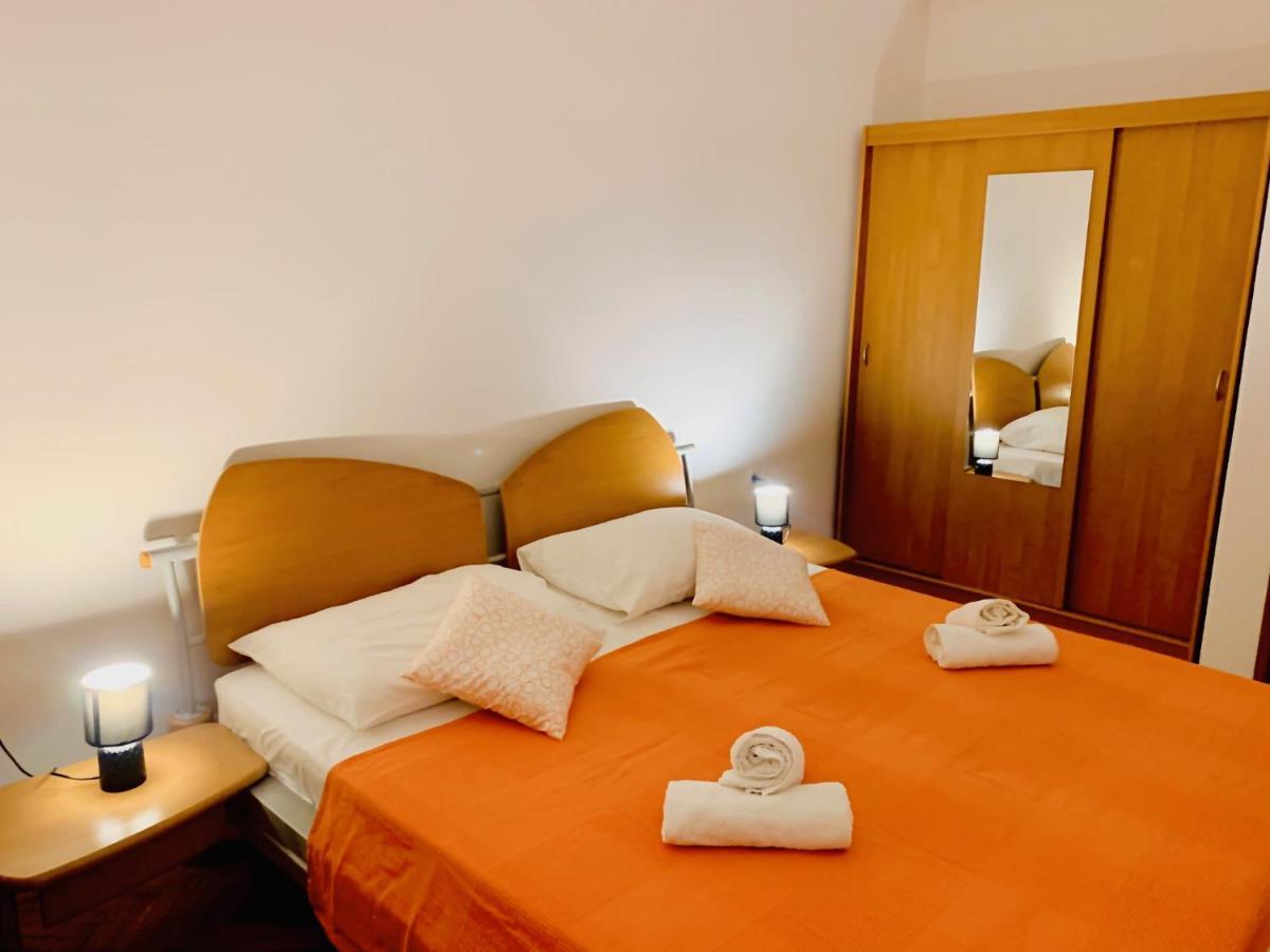 Linc Rooms & Apartments Banjole Exterior photo