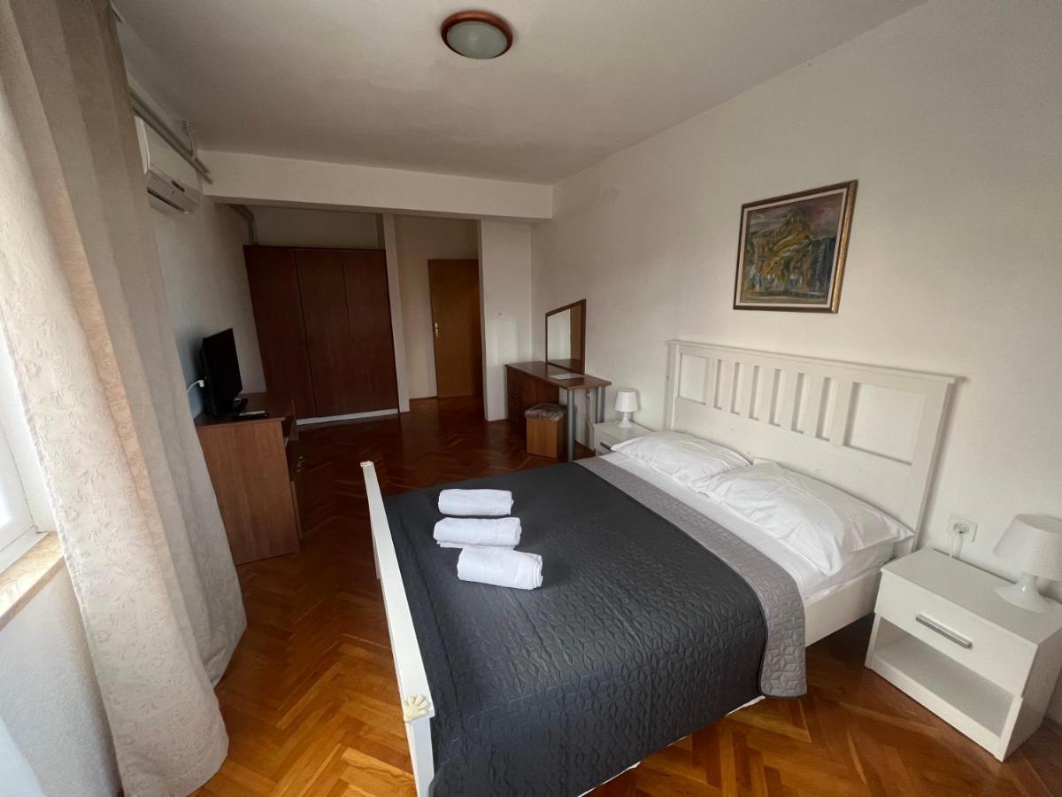 Linc Rooms & Apartments Banjole Exterior photo